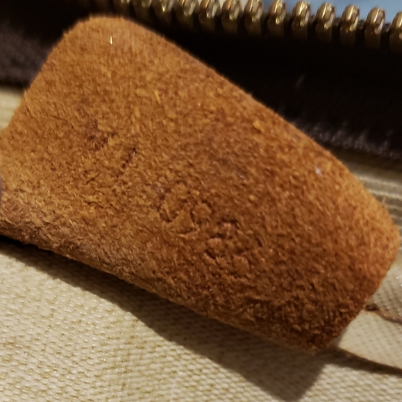 Louis Vuitton Deauville Handbag - Picture 8 of 8